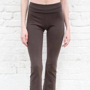 Brandy Melville Priscilla Yoga Pants
